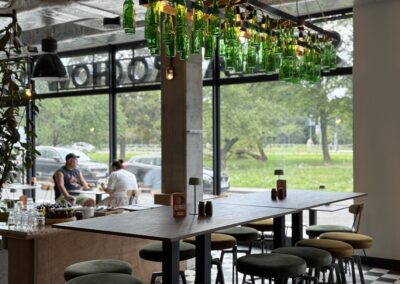 Wnętrze restauracji Stacja Grochów 2.0 w Warszawie